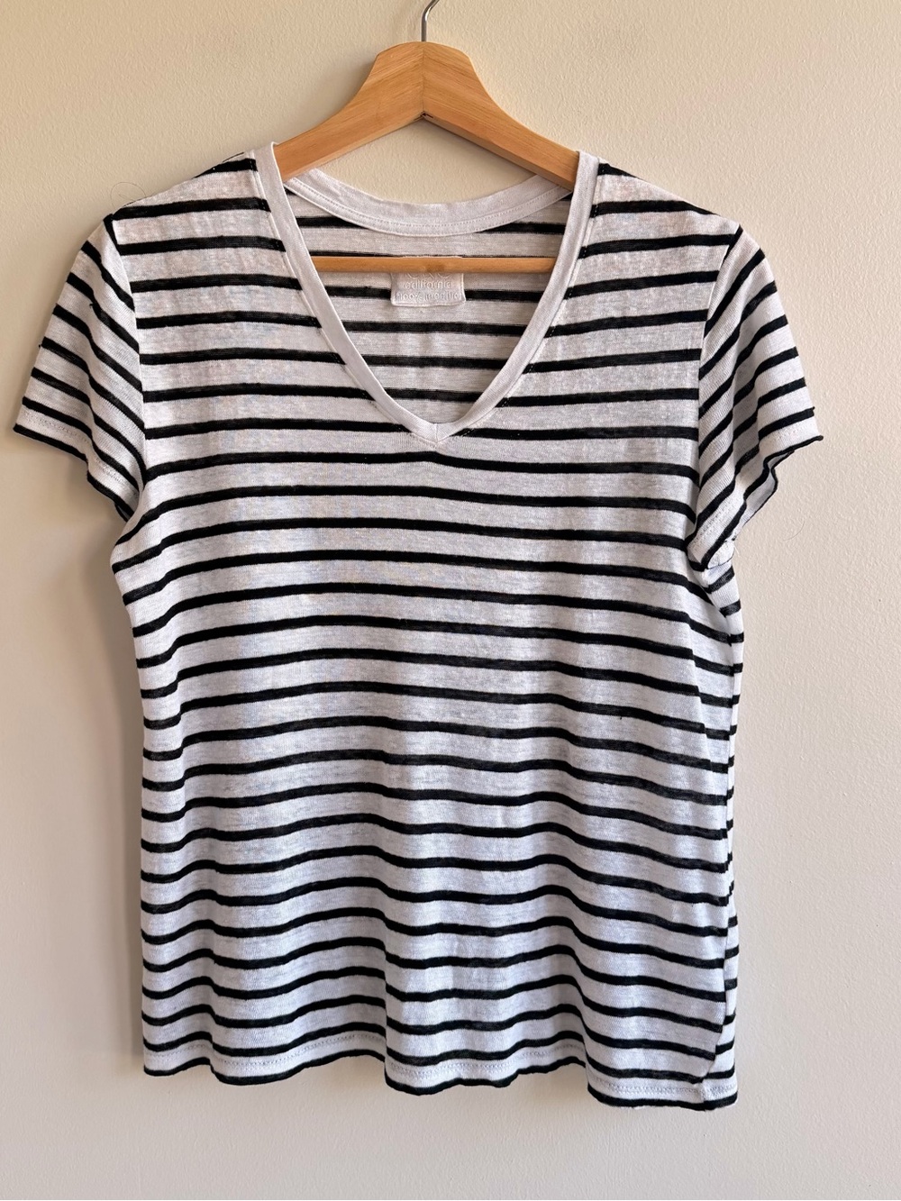 100% Linen Black & White Striped V-Neck Tee